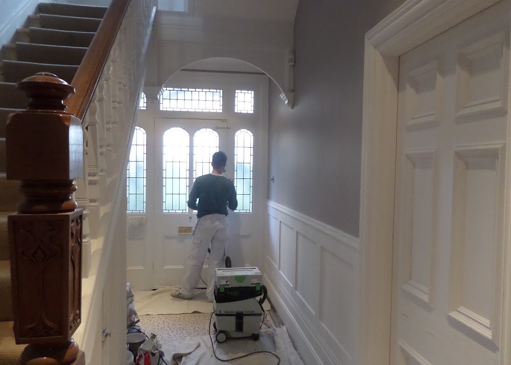 Designer Decor Painter And Decorator