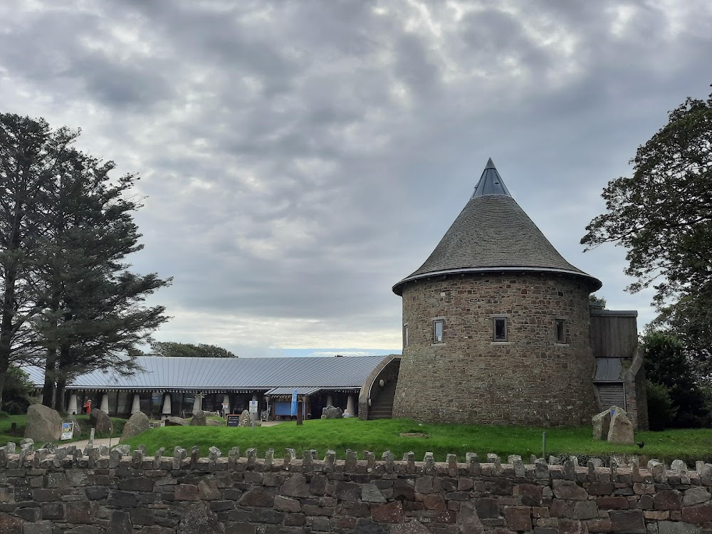 Oriel y Parc Gallery & Visitor Centre
